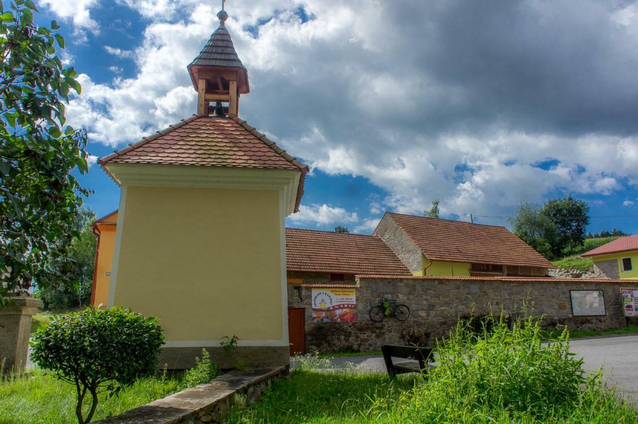 Apartmany U Kaplicky Kamyk nad Vltavou Exterior photo